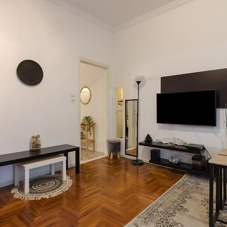 Classic And Modern Apartment In אתונה מראה חיצוני תמונה