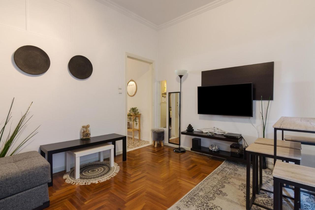 Classic And Modern Apartment In אתונה מראה חיצוני תמונה