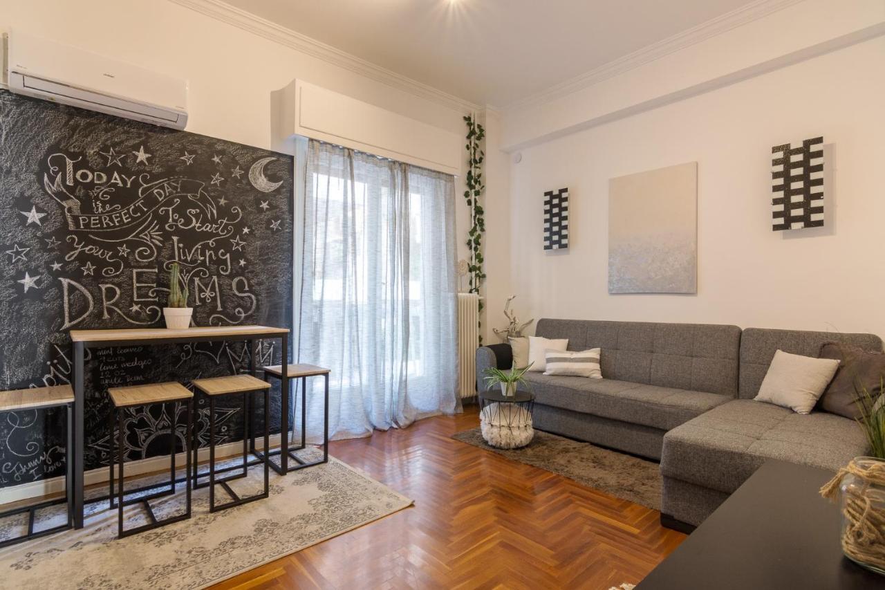 Classic And Modern Apartment In אתונה מראה חיצוני תמונה